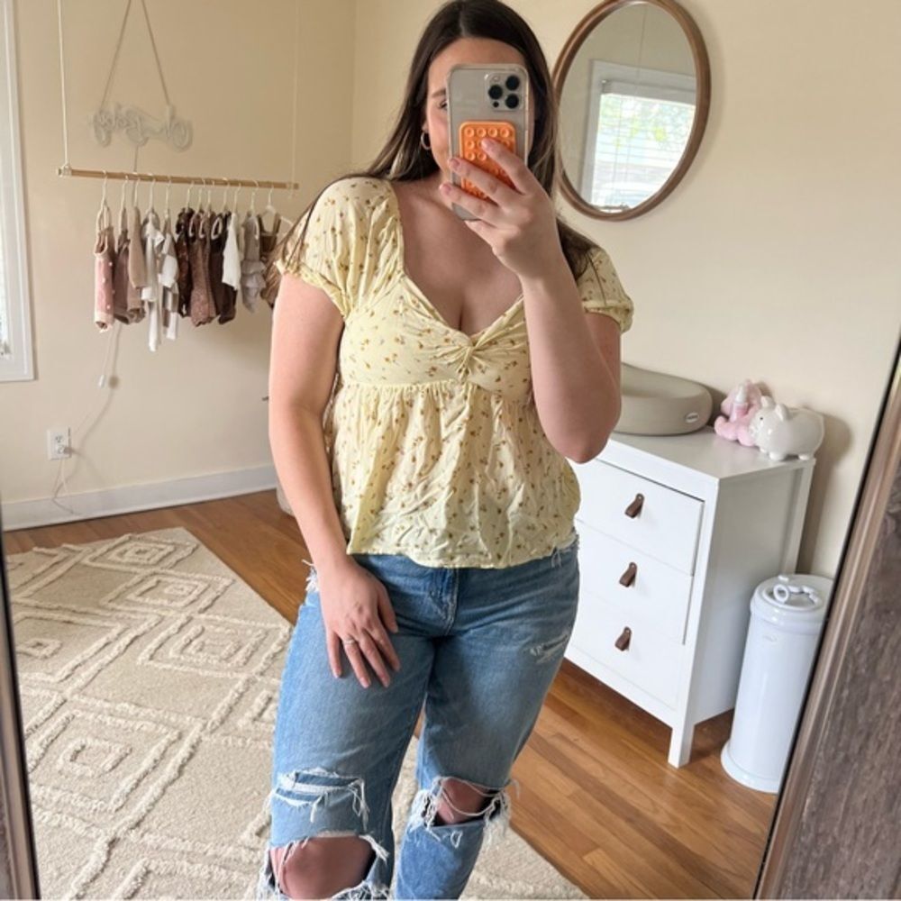 American eagle yellow ditsy floral top